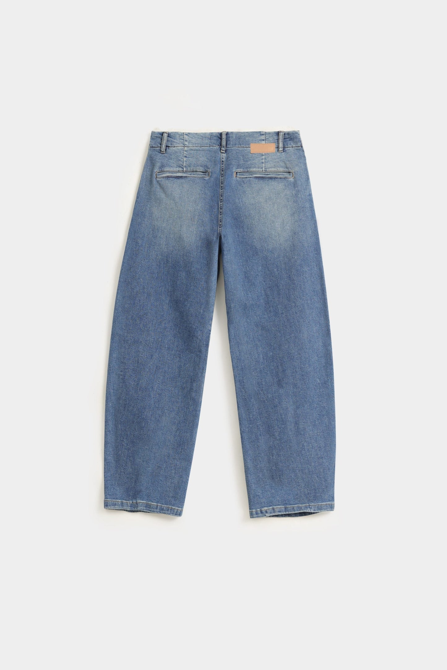 Barrel Leg Jeans