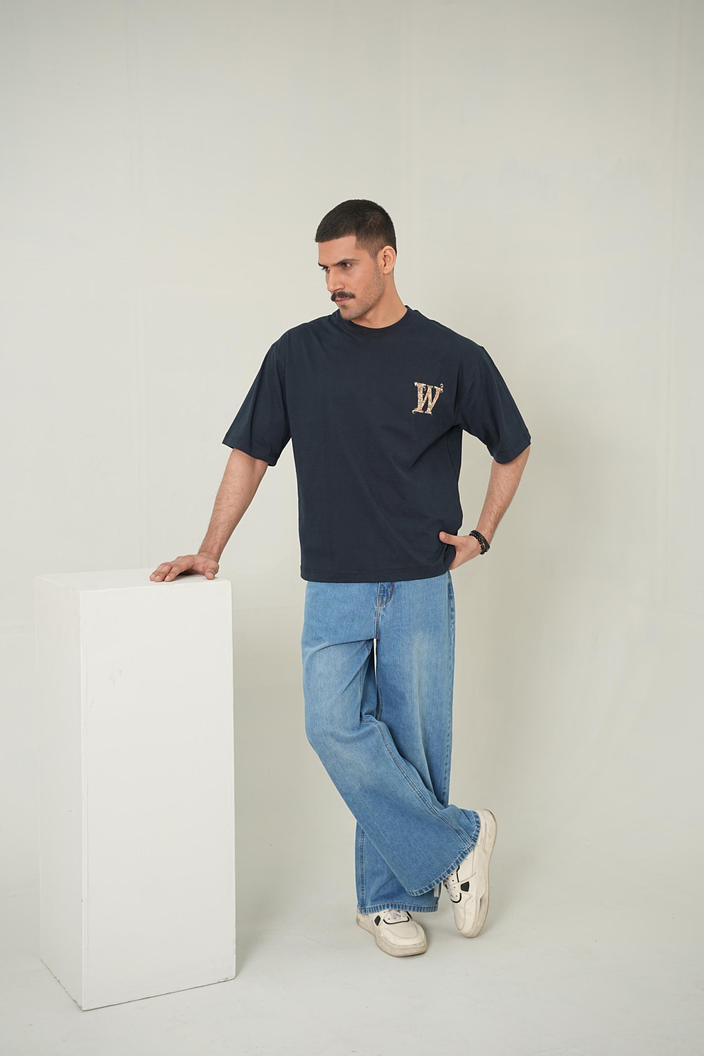 Baroque Monogram Oversized Tee – Midnight Navy