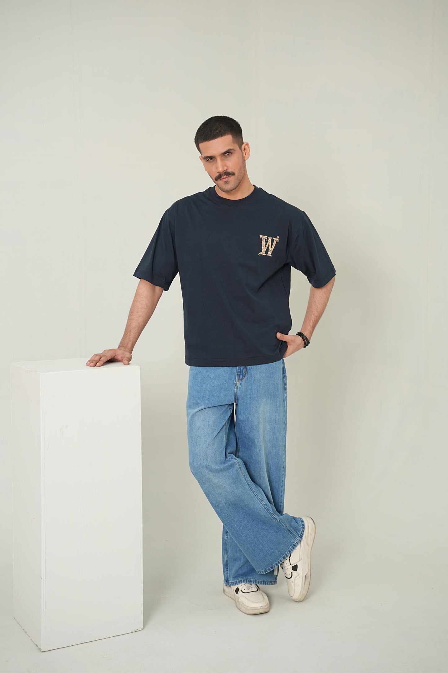 Baroque Monogram Oversized Tee – Midnight Navy