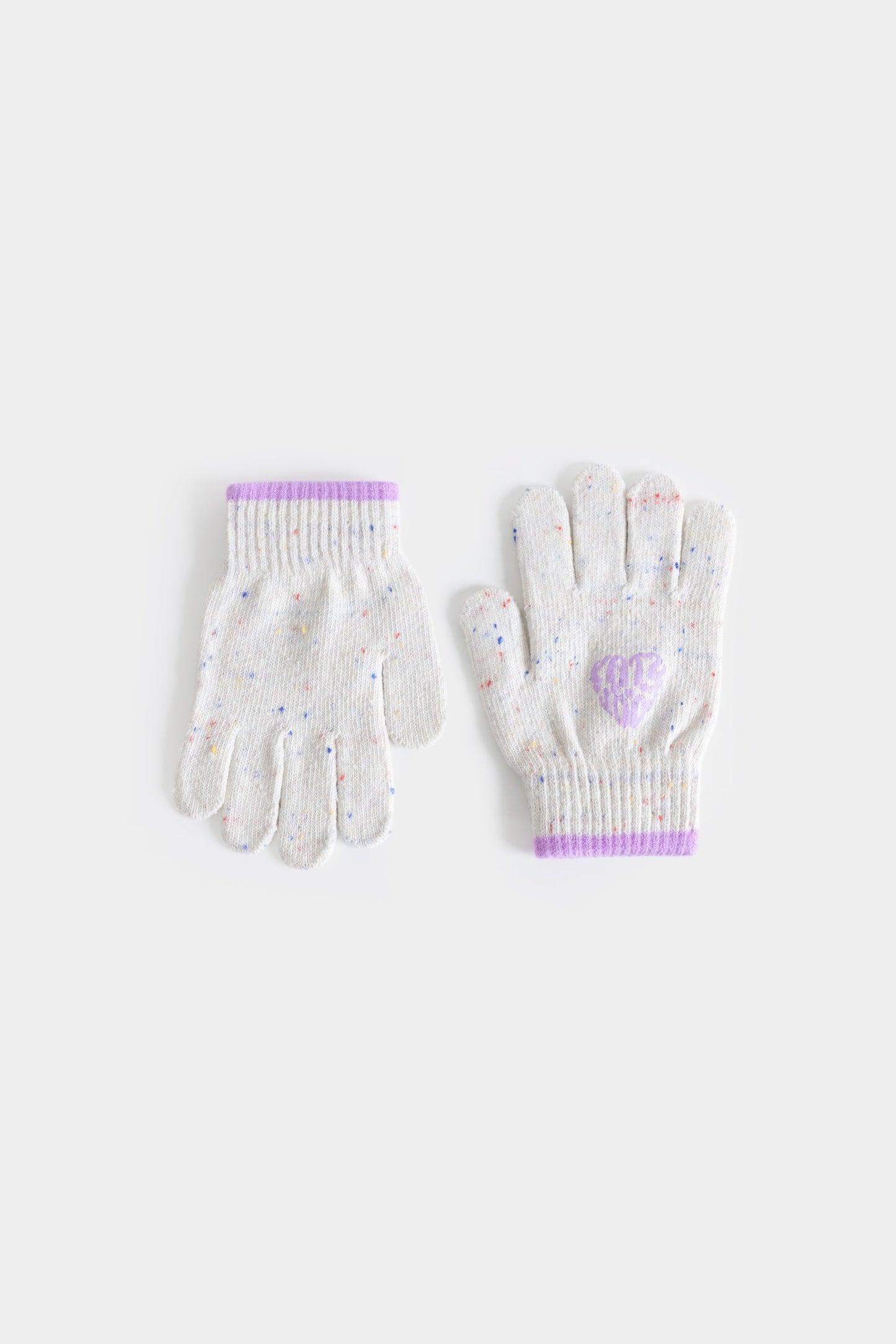 GLOVES WITH GRAPHIC HEART DETAIL