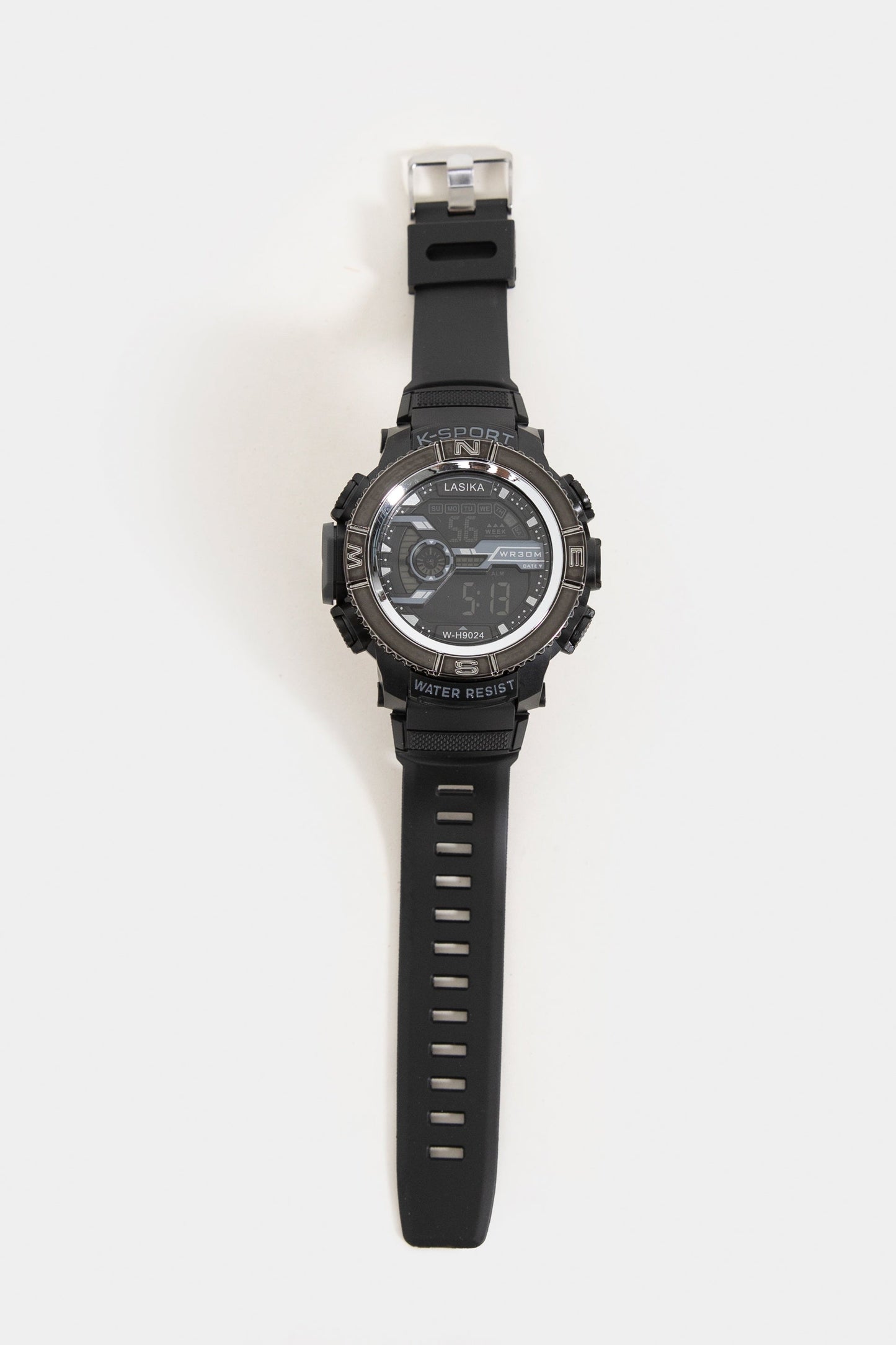 SPORTY DIGITAL WATCH
