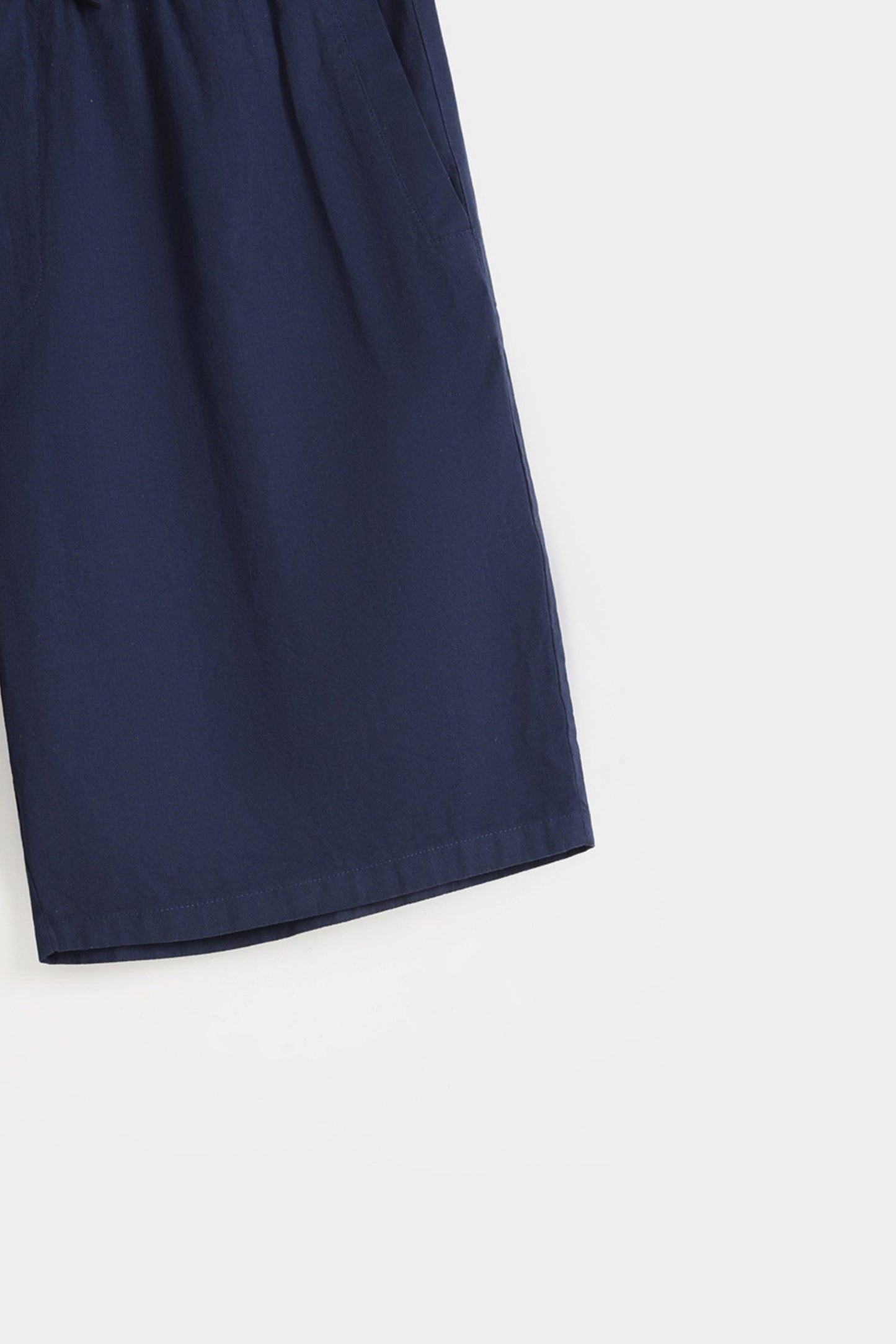 Loose Pleated Shorts