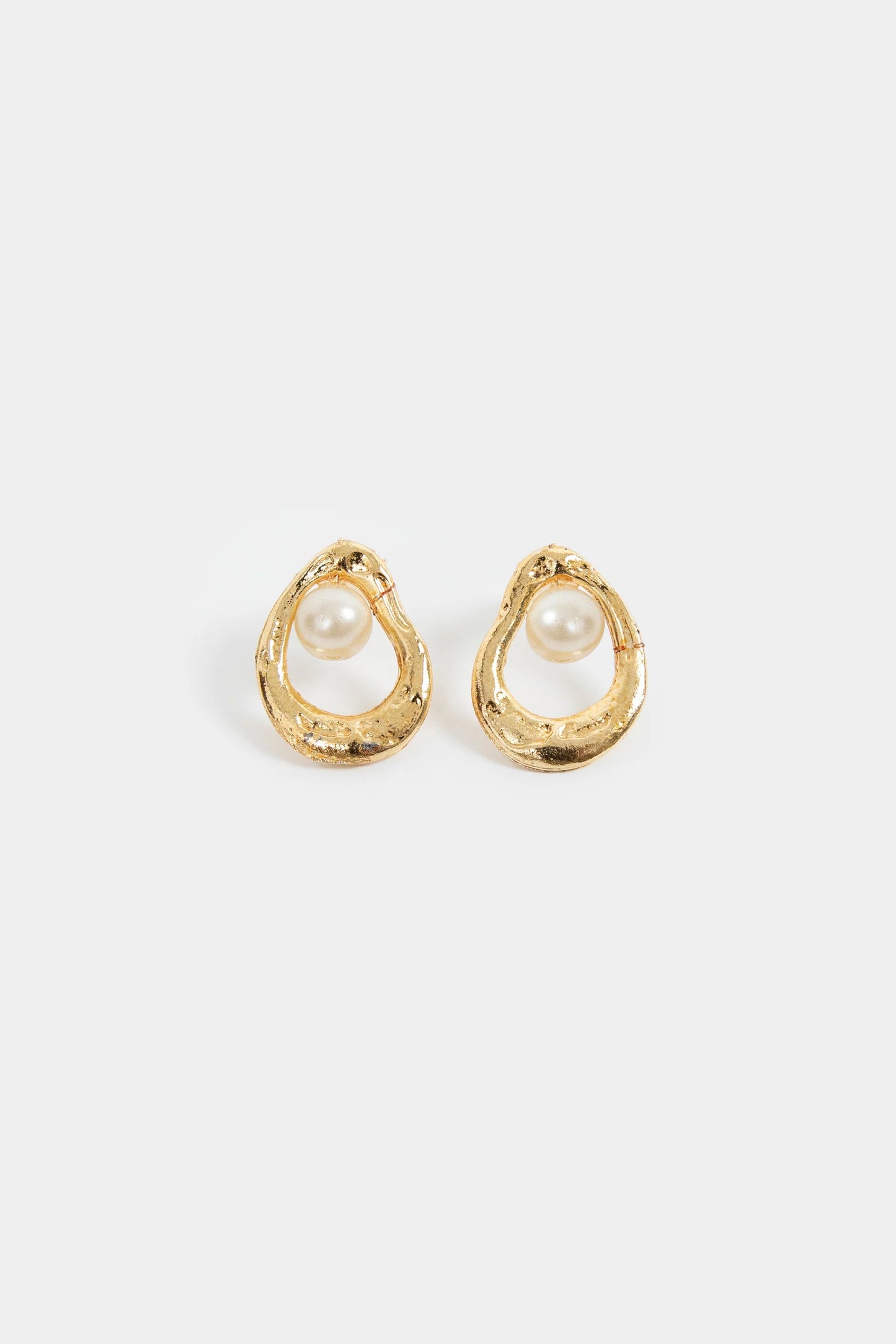 Oval Hoop Pearl Earrings
