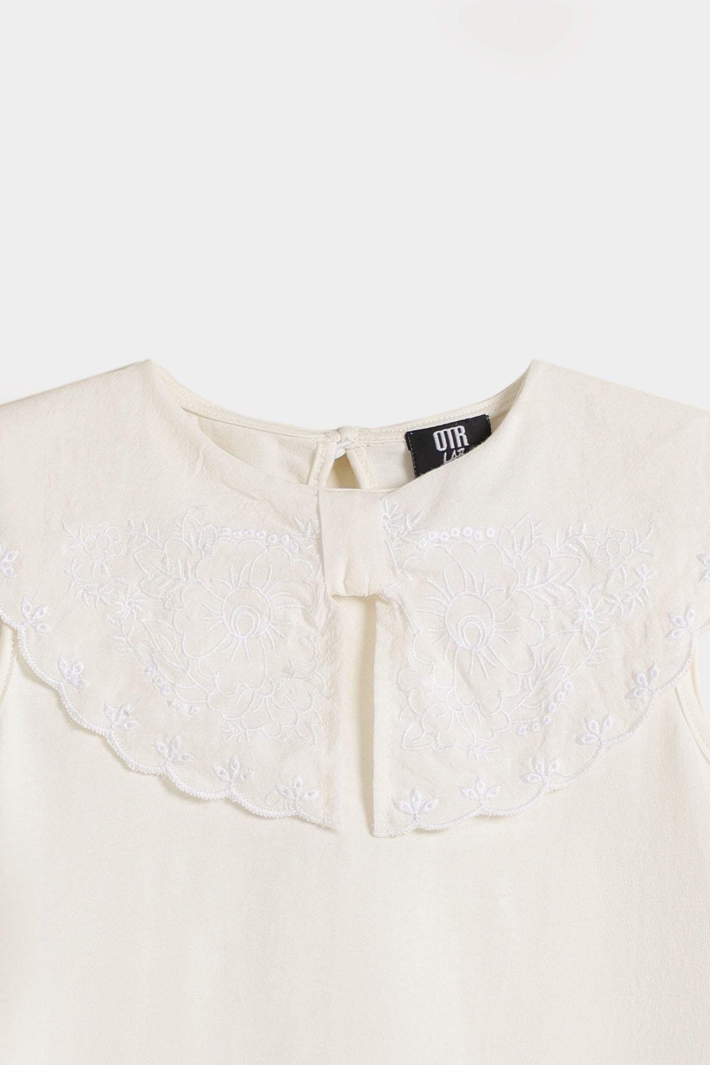 Embroidered Peter Pan Collar Top