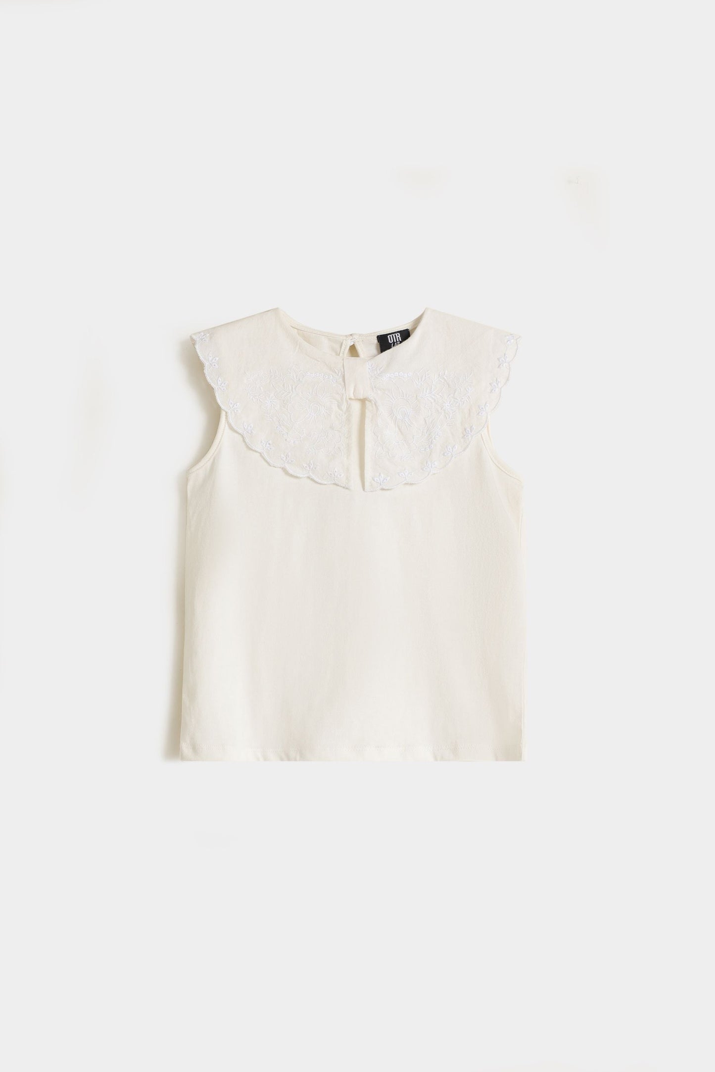 Embroidered Peter Pan Collar Top