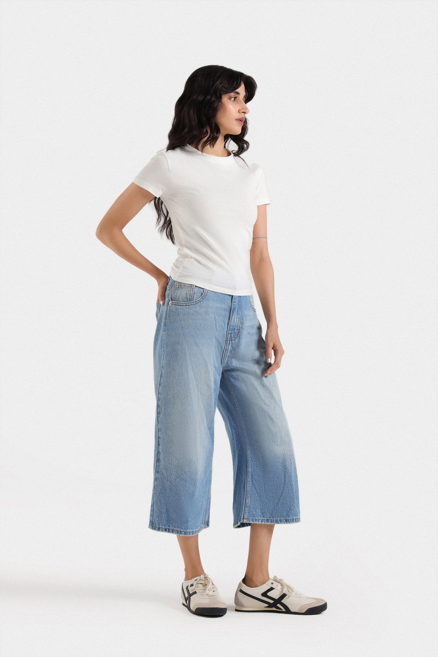 Basic Fitted T-Shirt