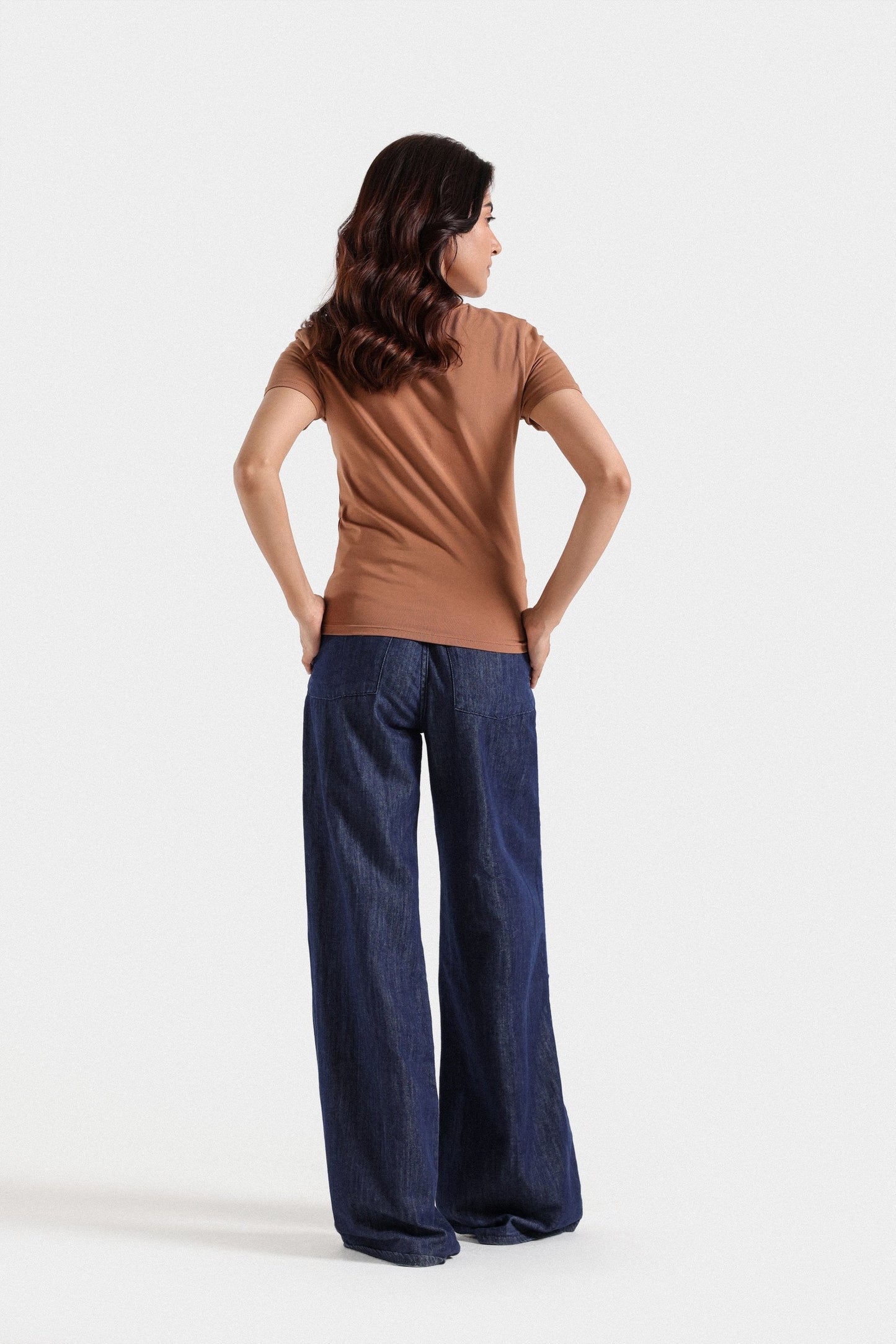 Basic Fitted T-Shirt